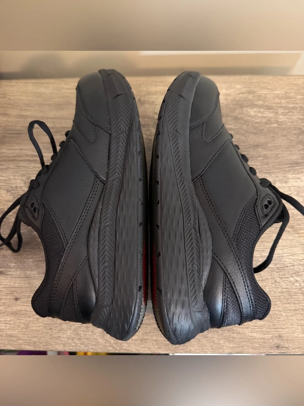 Xelero Performance Black Leather Slip Resistant Sneakers X97400D Women’s Sz 8